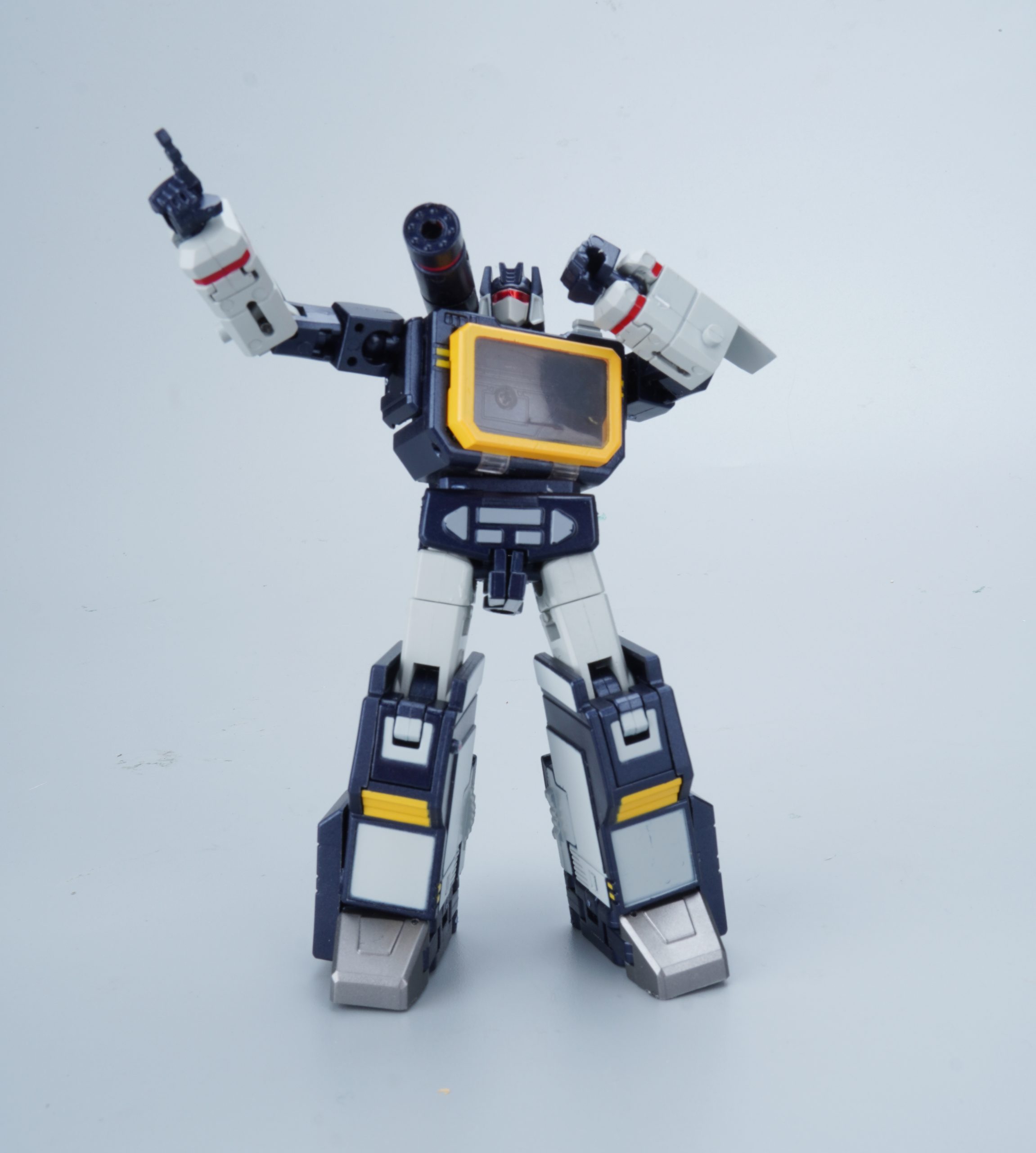 Soundwave Small SD01 SD-01 KO Newage H21 Soundwave With Tape G1 Small Ratio 13 CM ...